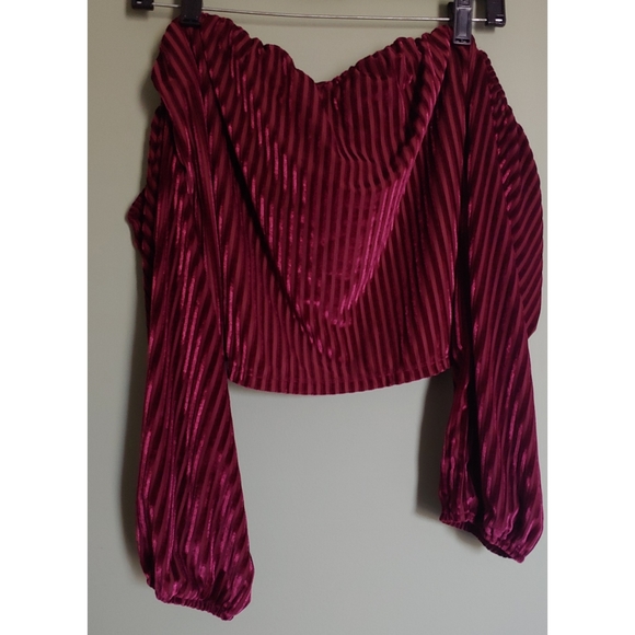 Tops - Size M- Off The Shoulder Top